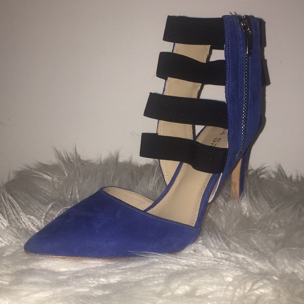 Via Spiga Blue Pump